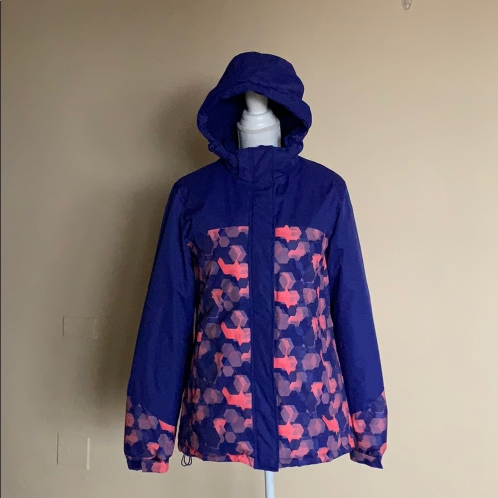 Mountain wear house snow jacket